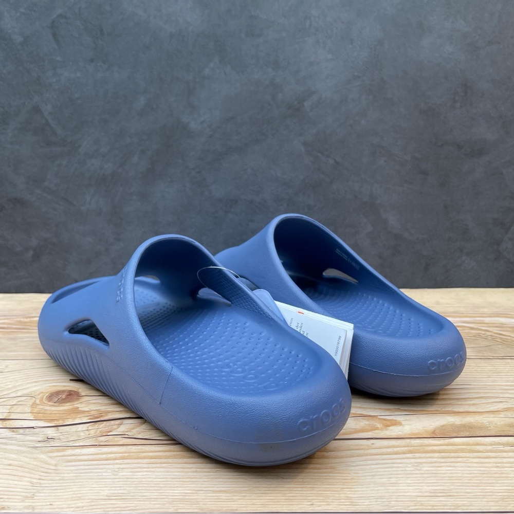 Crocs Mellow Recovery Slide - Picture 8 of 15